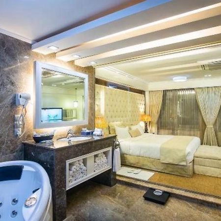 Hotel Agrabad Chittagong Buitenkant foto