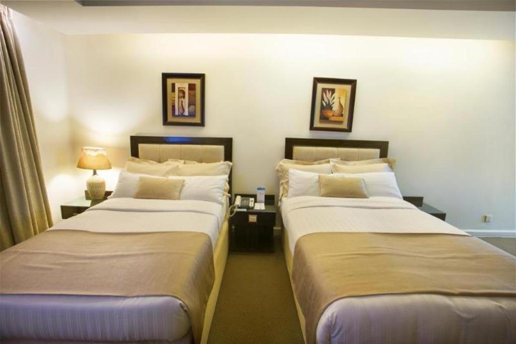 Hotel Agrabad Chittagong Buitenkant foto